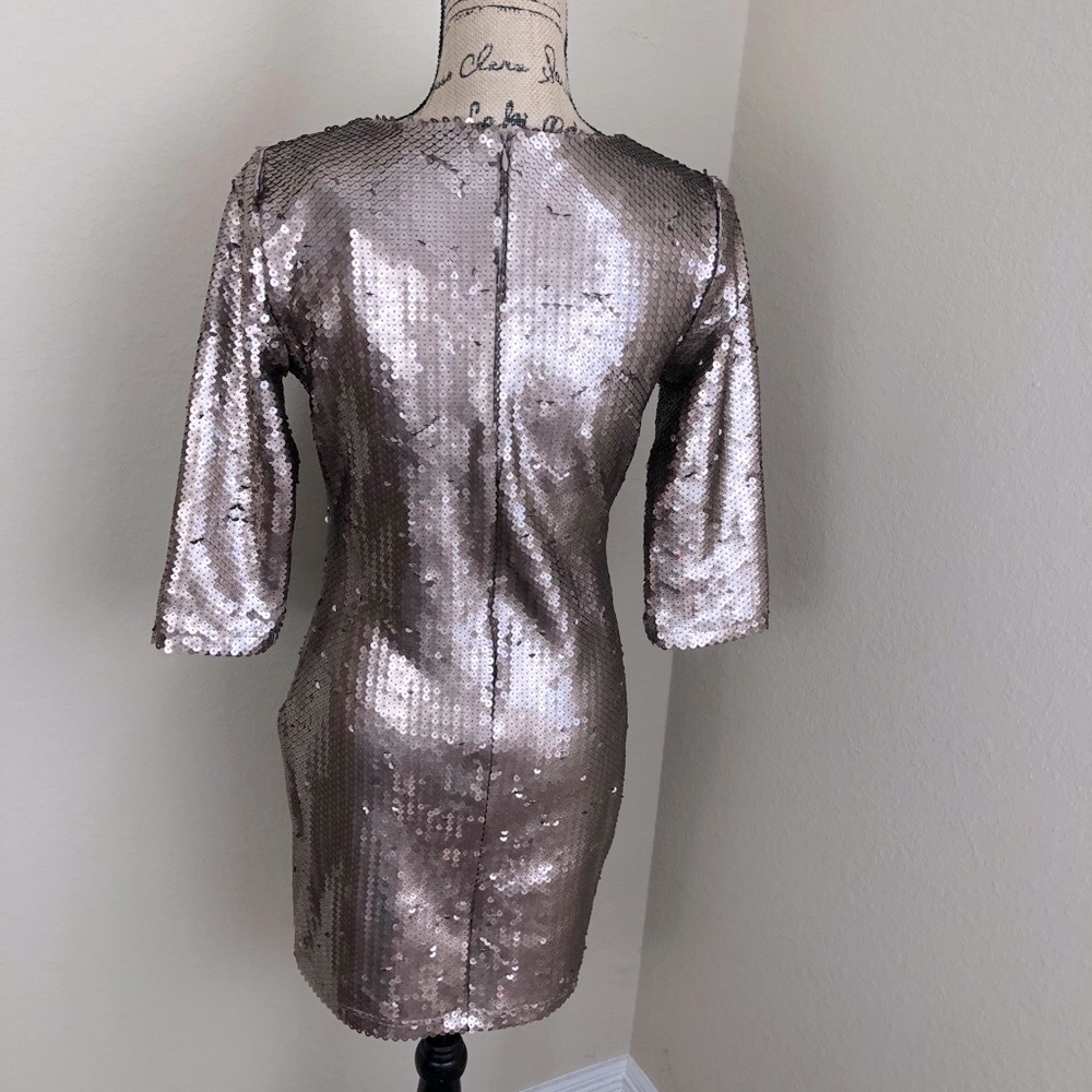 BB Dakota Gold All Over Sequin Party Dress M - Picture 6 of 9